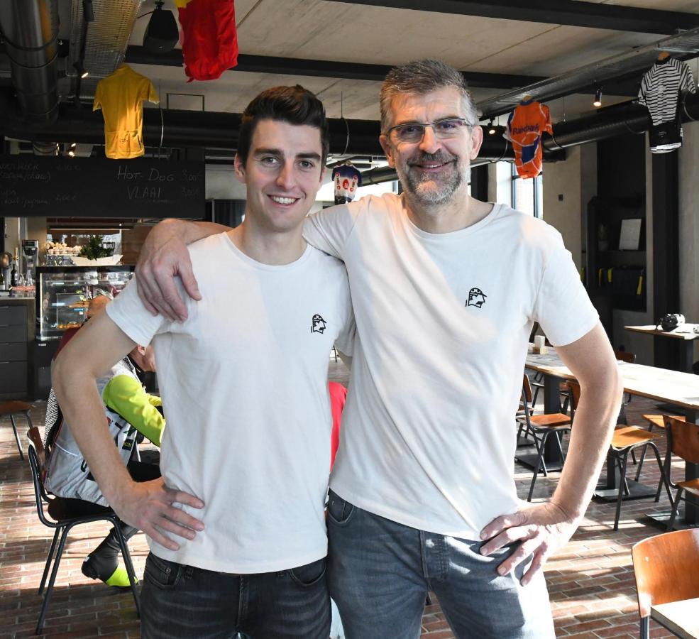 Cafe Coureur Borgloon Exterior foto